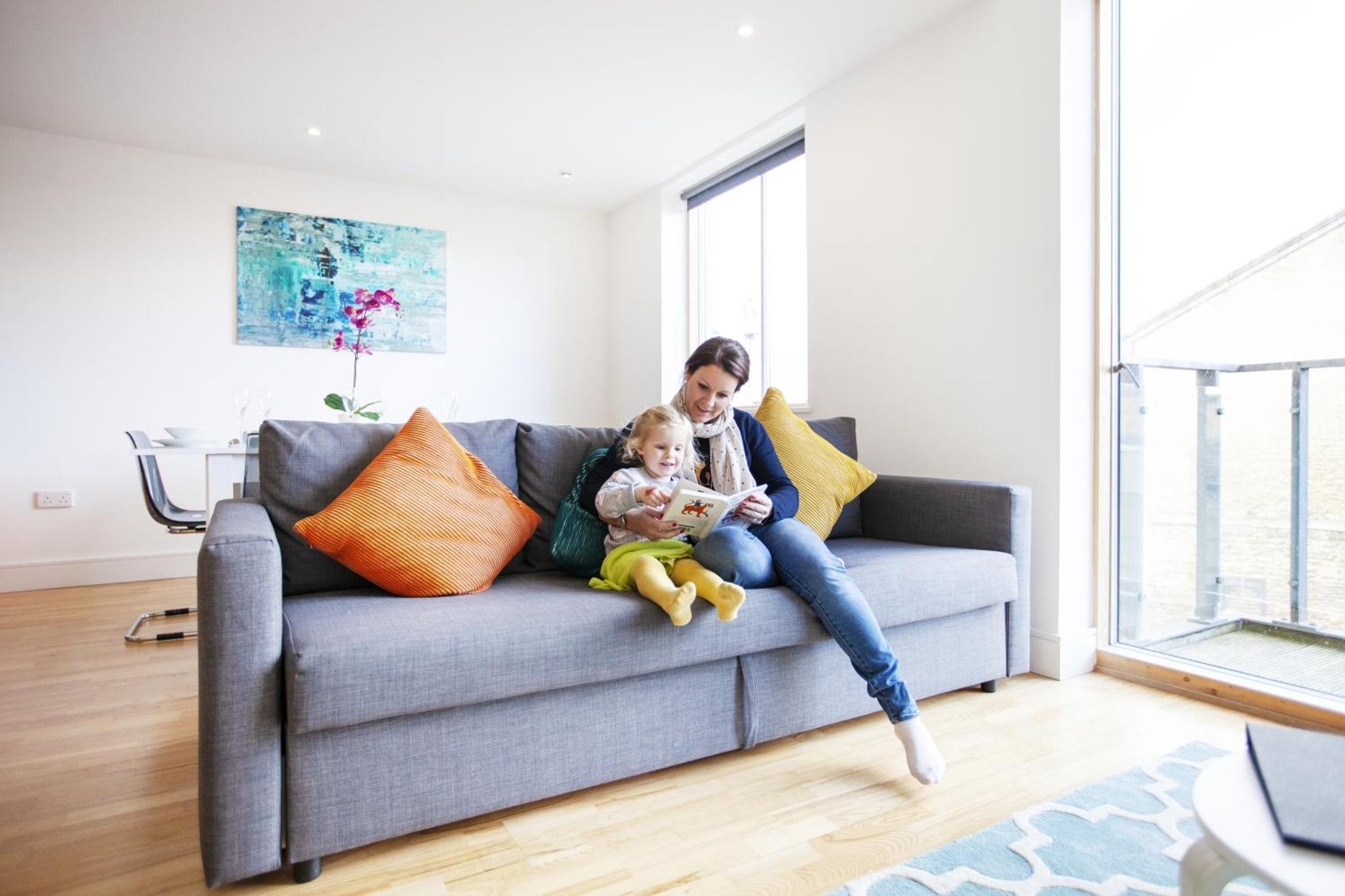 Urban's Large 2 bed, 2 bath luxury apartment with secure parking